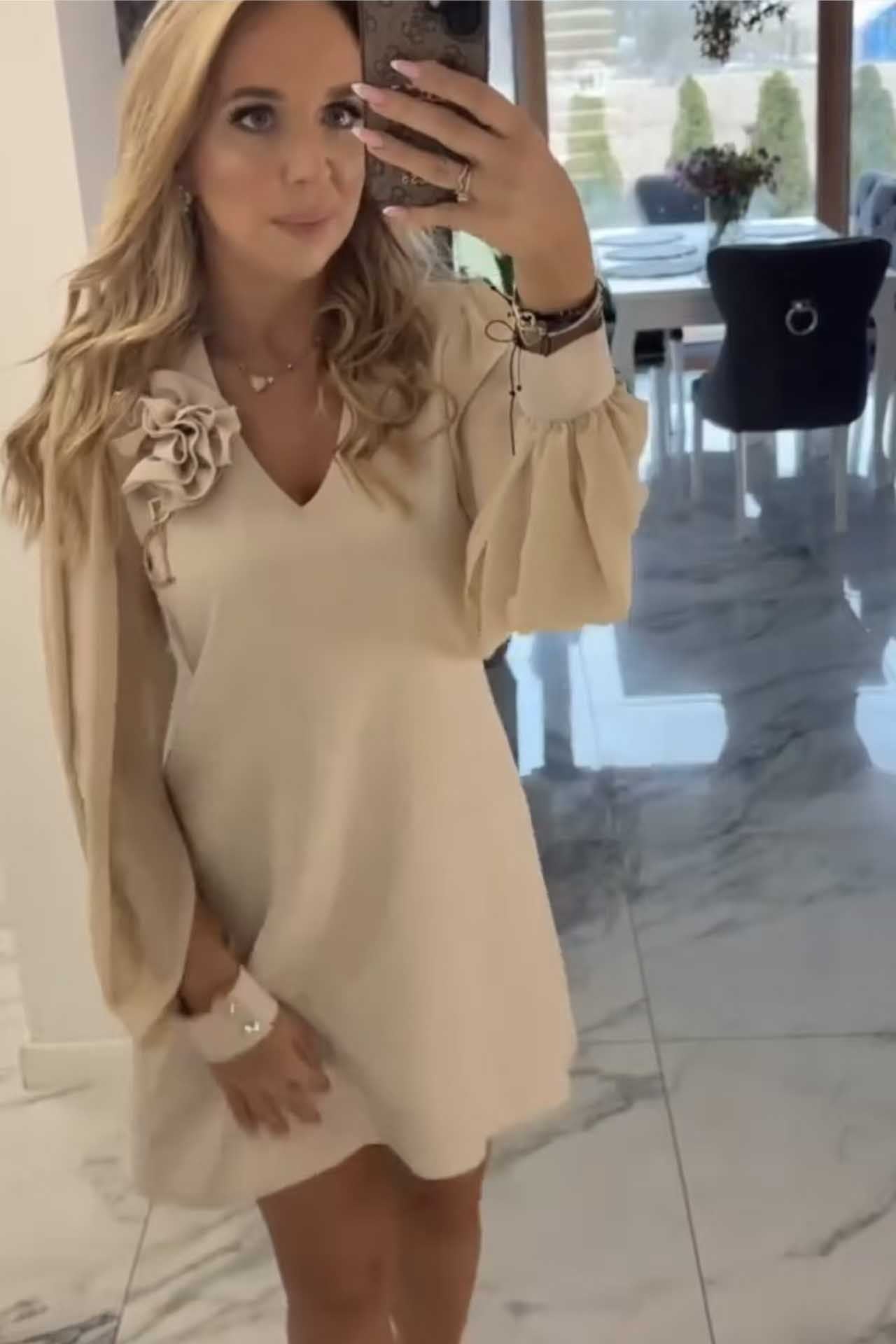 871974524-1